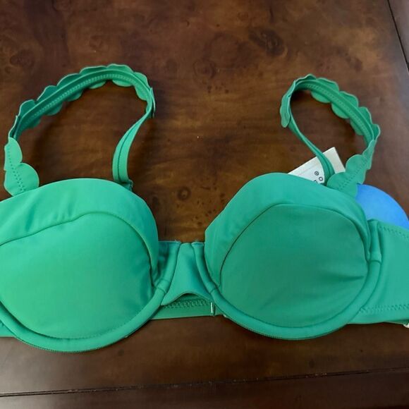 RHODE Women's Scallop Edge Underwire Bikini Top Green NWT Small or Medium - Picture 7 of 10